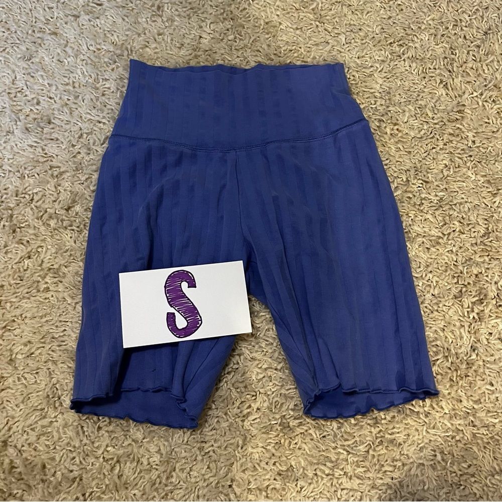 Aerie high rise biker shorts size small
